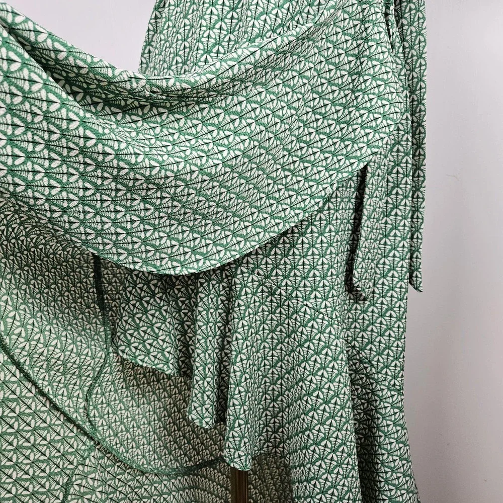 Max Studio Ruffle Trim Wrap Midi Dress S Green‎ Print Crepe V-Neck